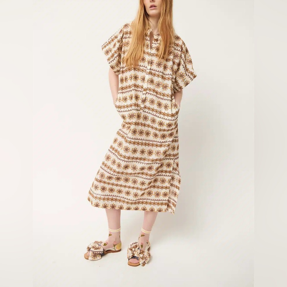 NWT APOF MABEKA DRESS IN SUNNY LACE